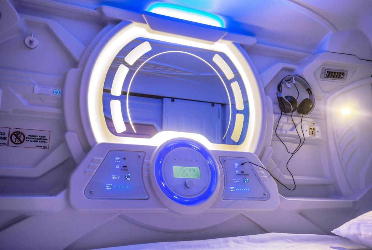Capsule hotel The Capsule