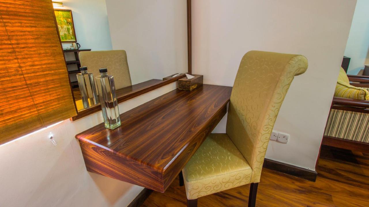 Pearl Royal Hotel, Colombo