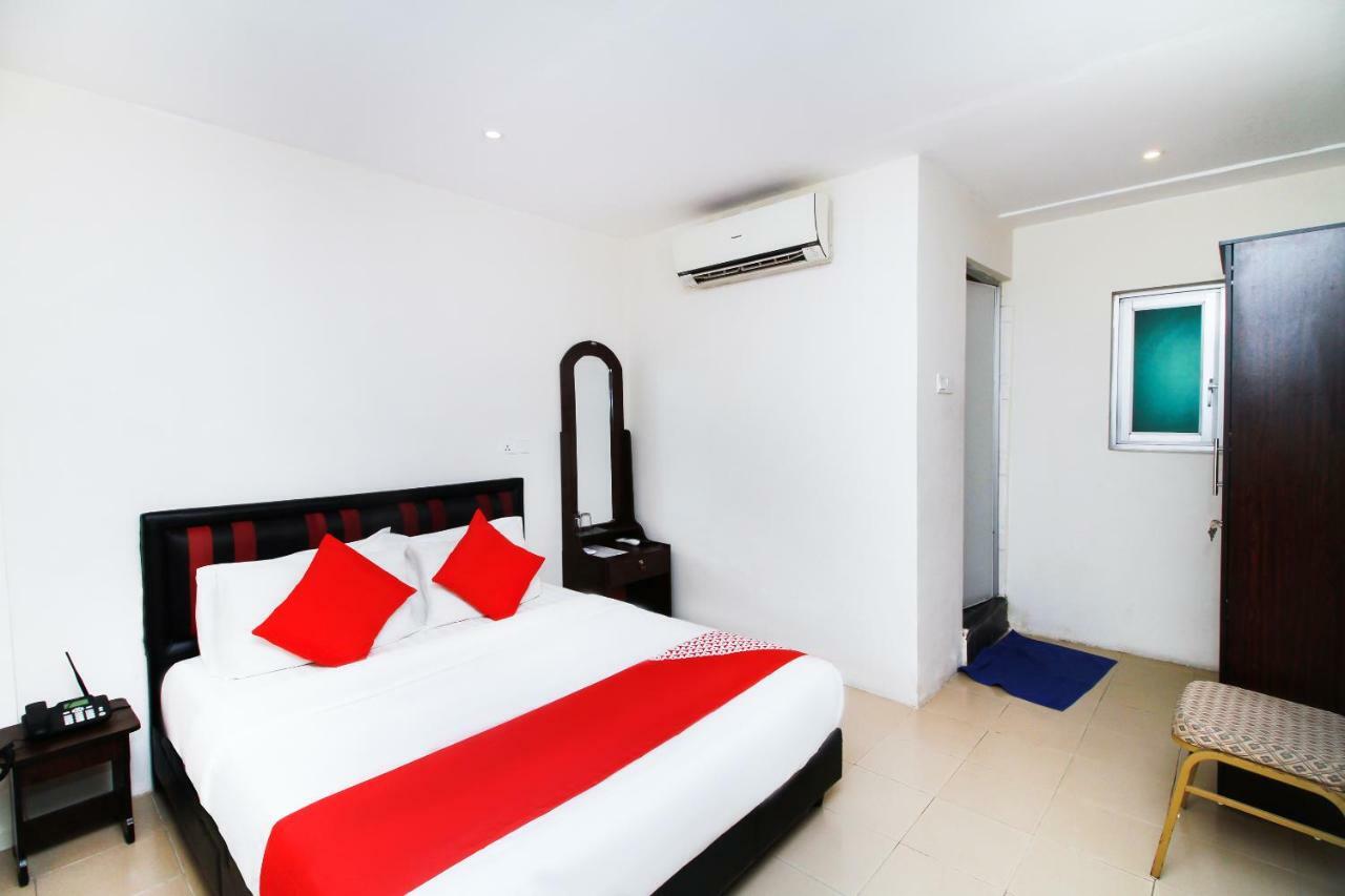 Palace 3* Colombo