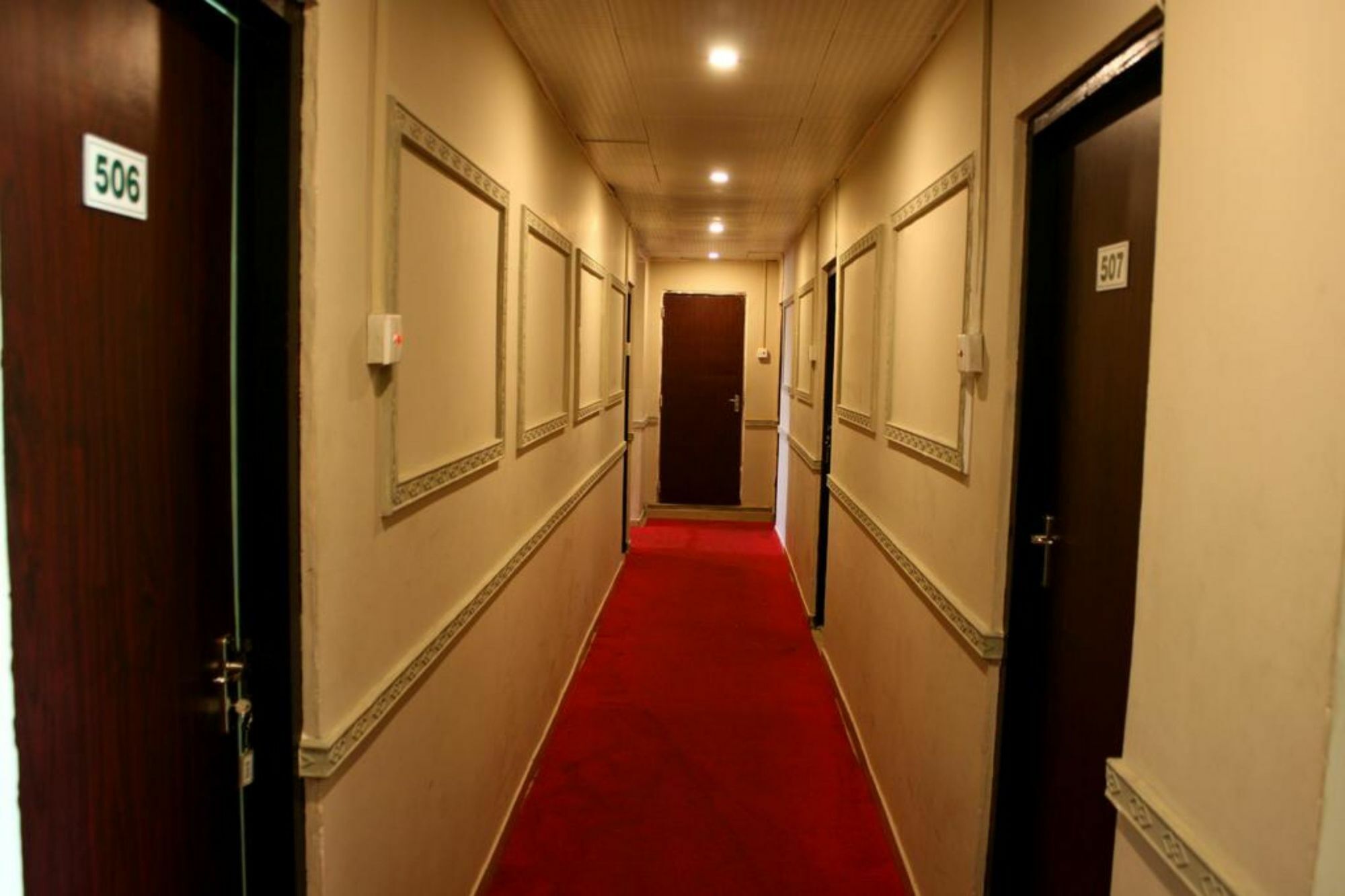 Palace 3* Colombo