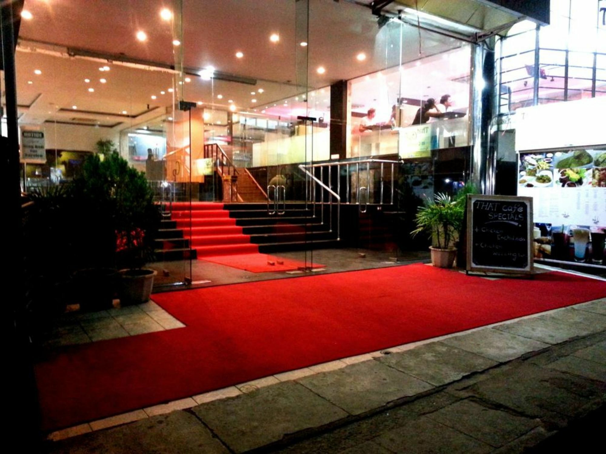 Palace Hotel 3*