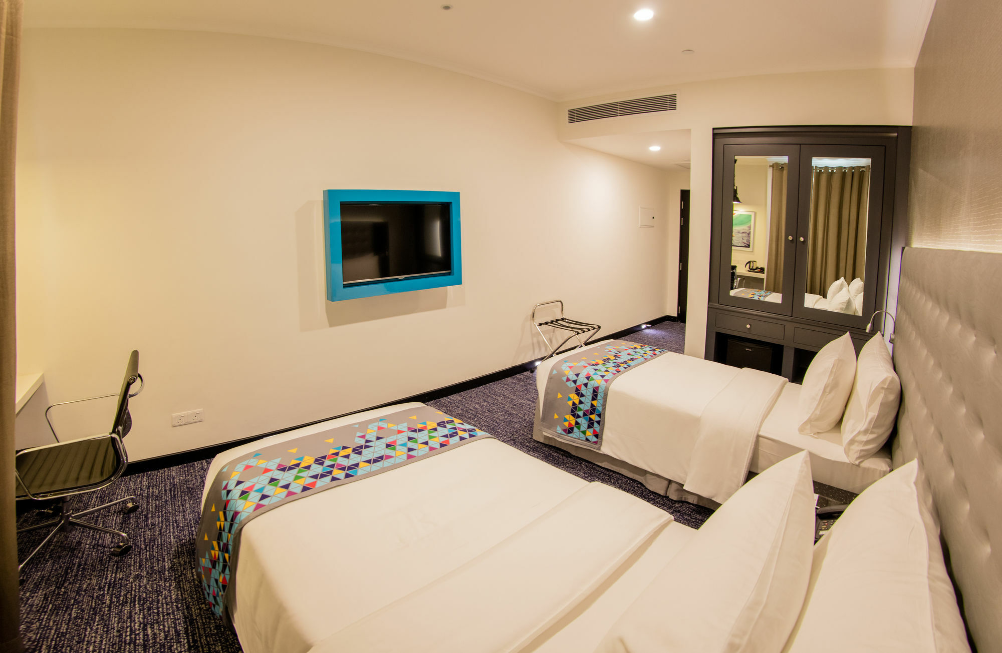 Fairway - Sri Lanka's First With Robot Technology 4* Colombo