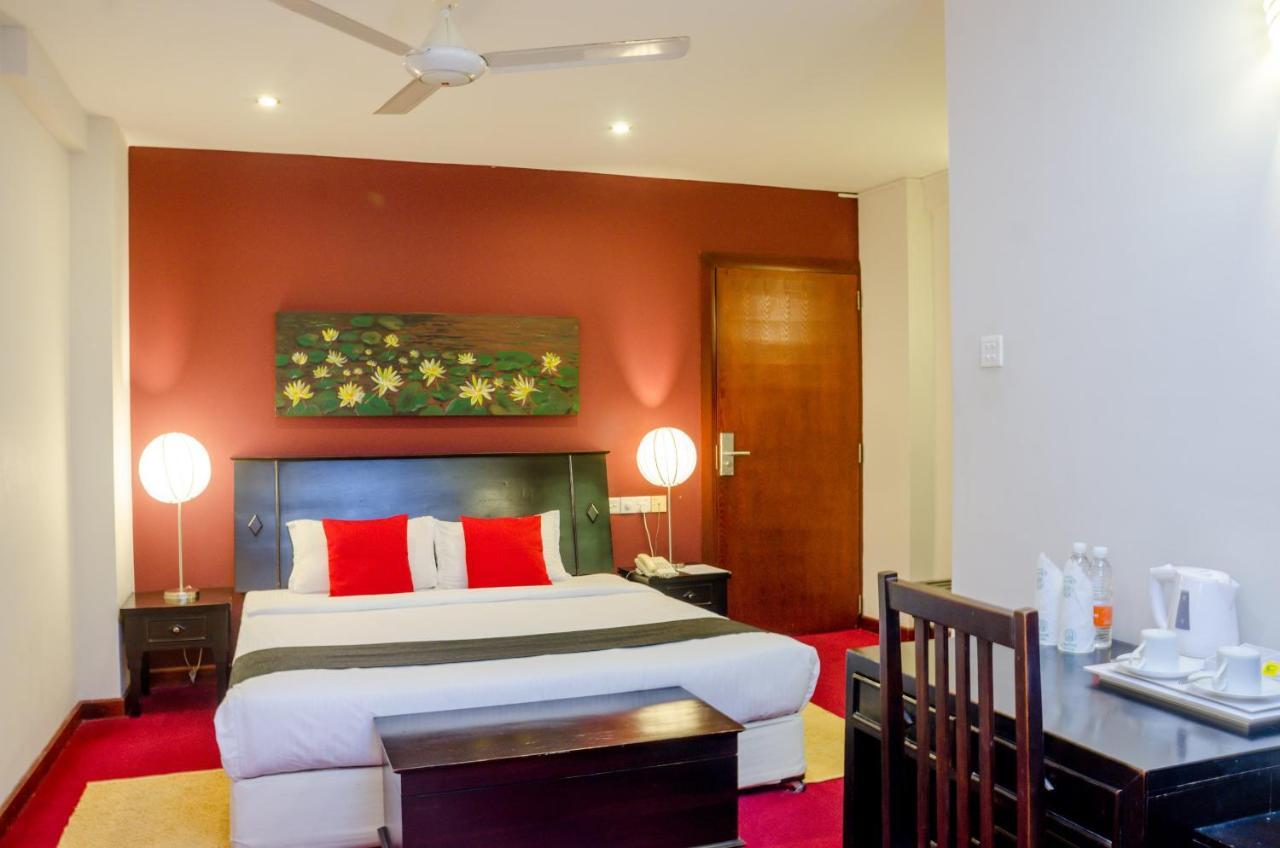 Opulent River Face Hotel Colombo