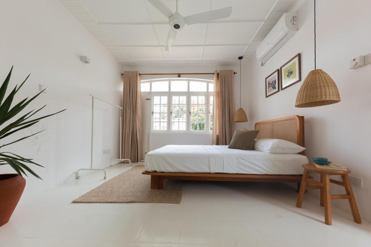 Srilax Bed & Breakfast *