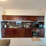 Modern Apartment In Close Proximity To The Beach