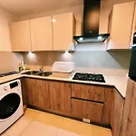 Apartment In Colombo: Cozy Two Bedroom Apartment