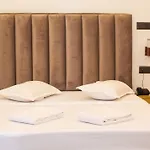 Kings Grand Hotel