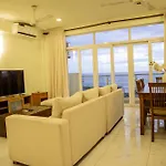 Joy Holiday Inn Apartment