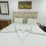 Metro City Hotel
