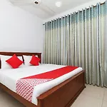 Oyo 126 Reliance Hotel