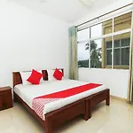 Oyo 126 Reliance Hotel