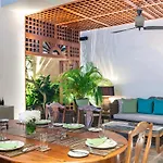 Ishq Colombo