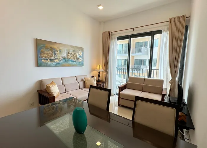 Tri-Zen Urban Retreat By Serviced Apartments Lk