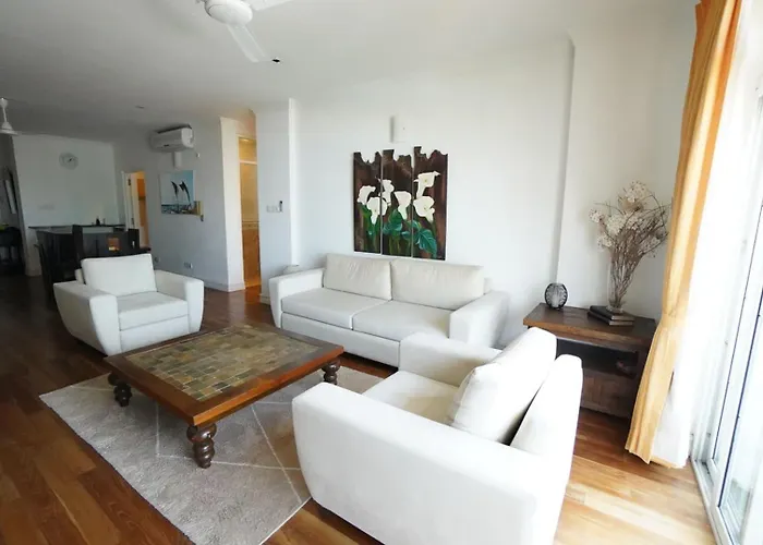 Victoria Park Luxe Long-Stay, Colombo District