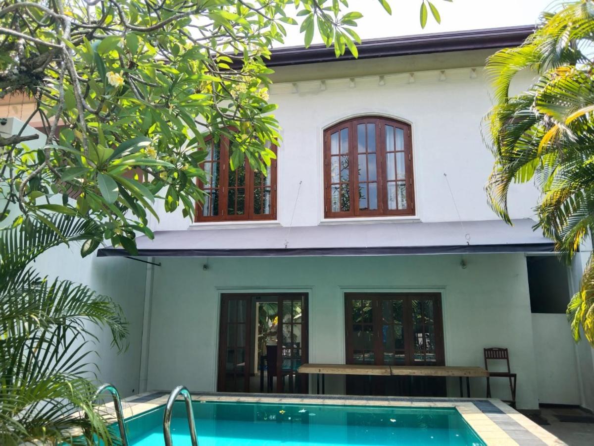 Hotel Ellen's Place Colombo