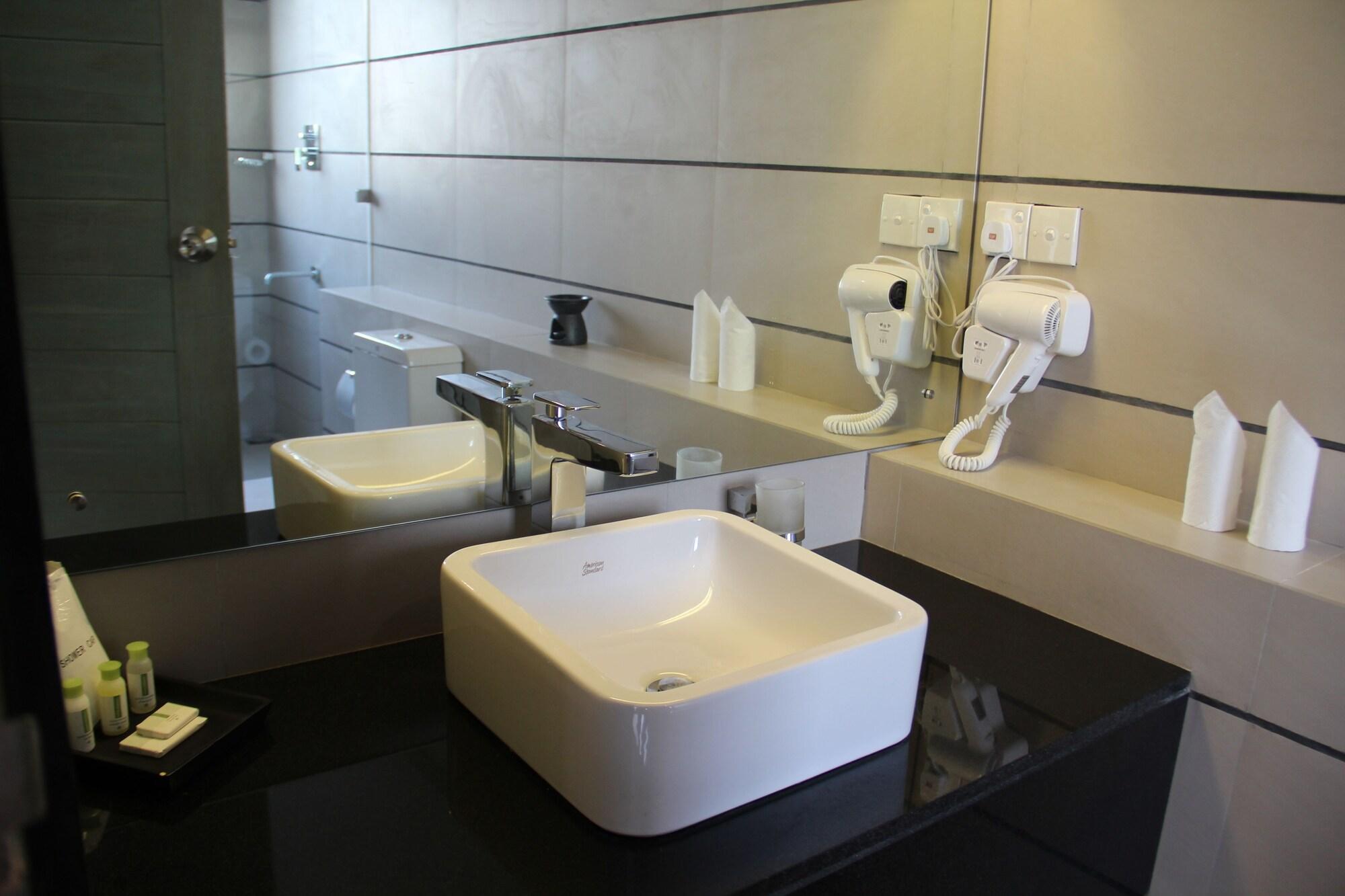 Hotel Rockwell 4*