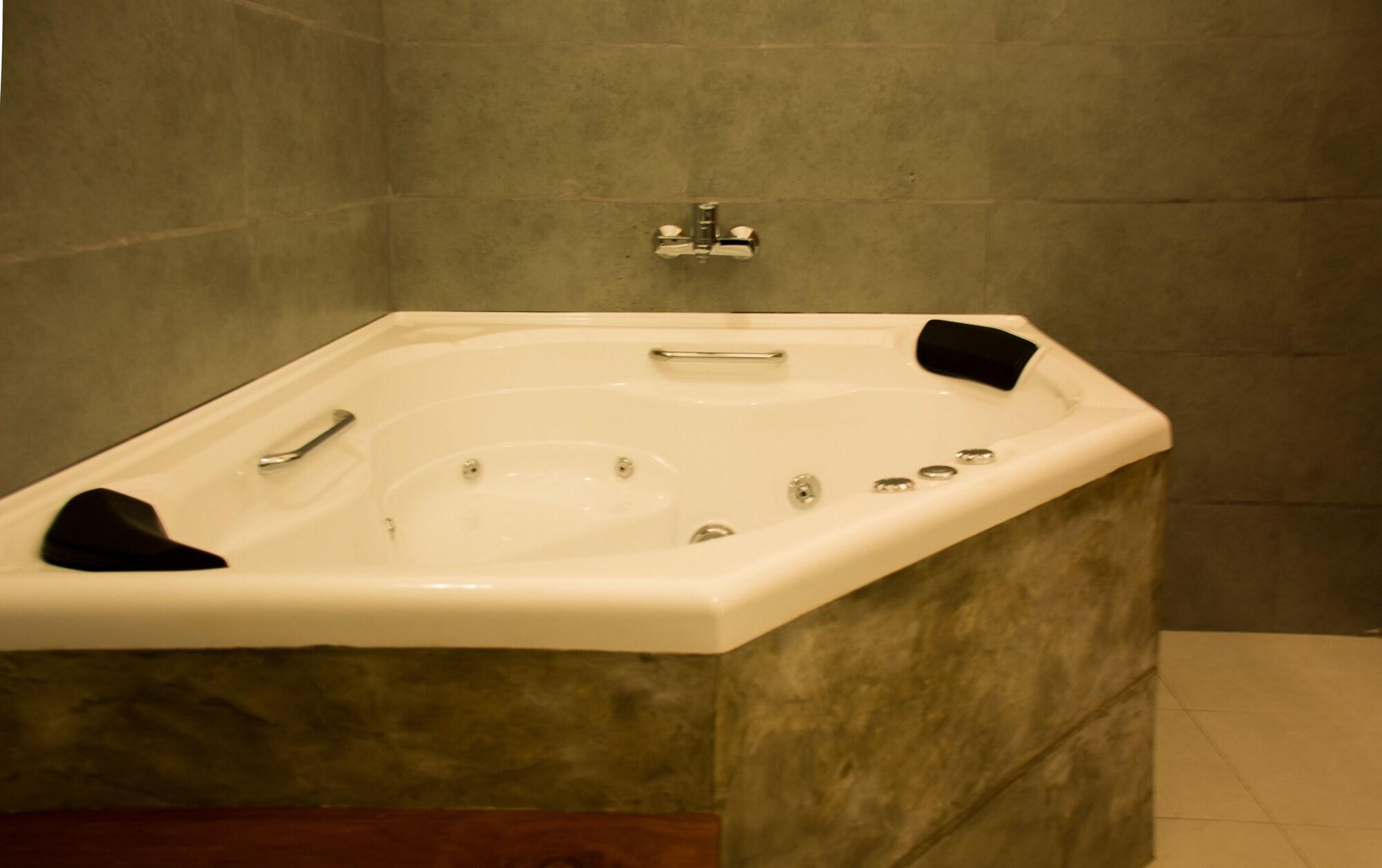 The 3* Colombo