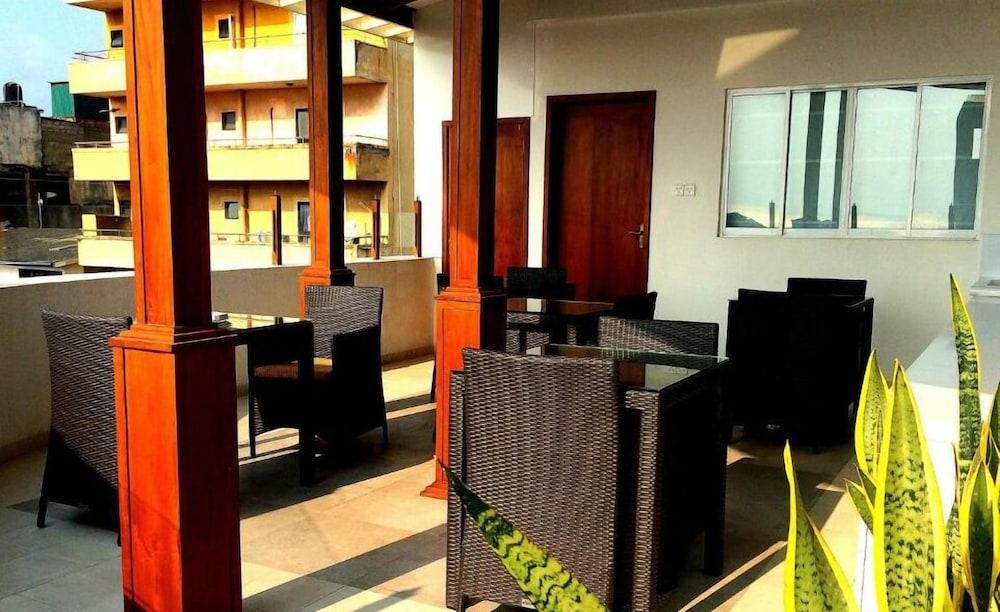 The Hotel 3*