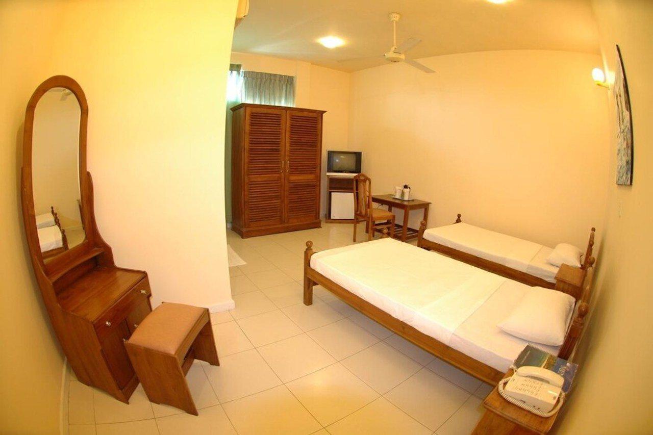Kanaro Hotel