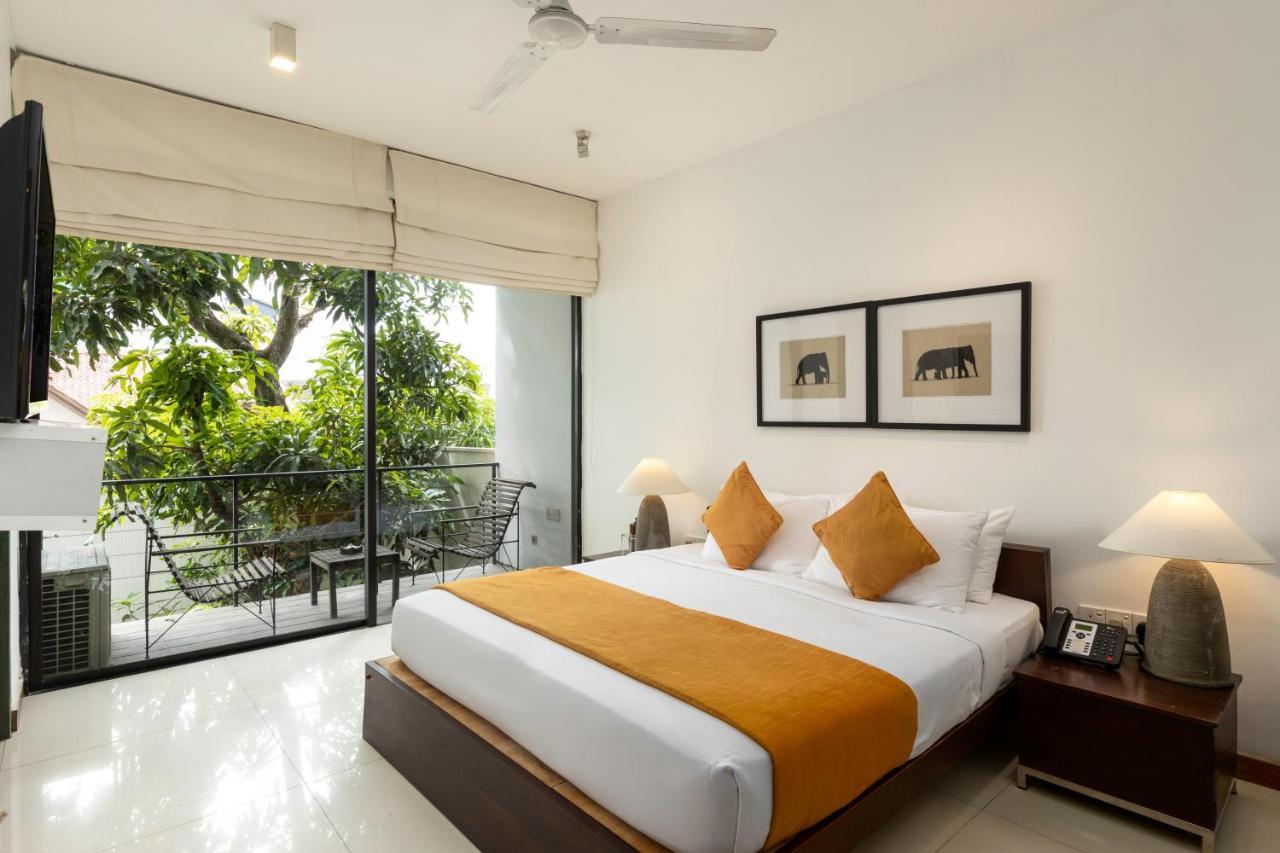 Rockwell 4* Colombo