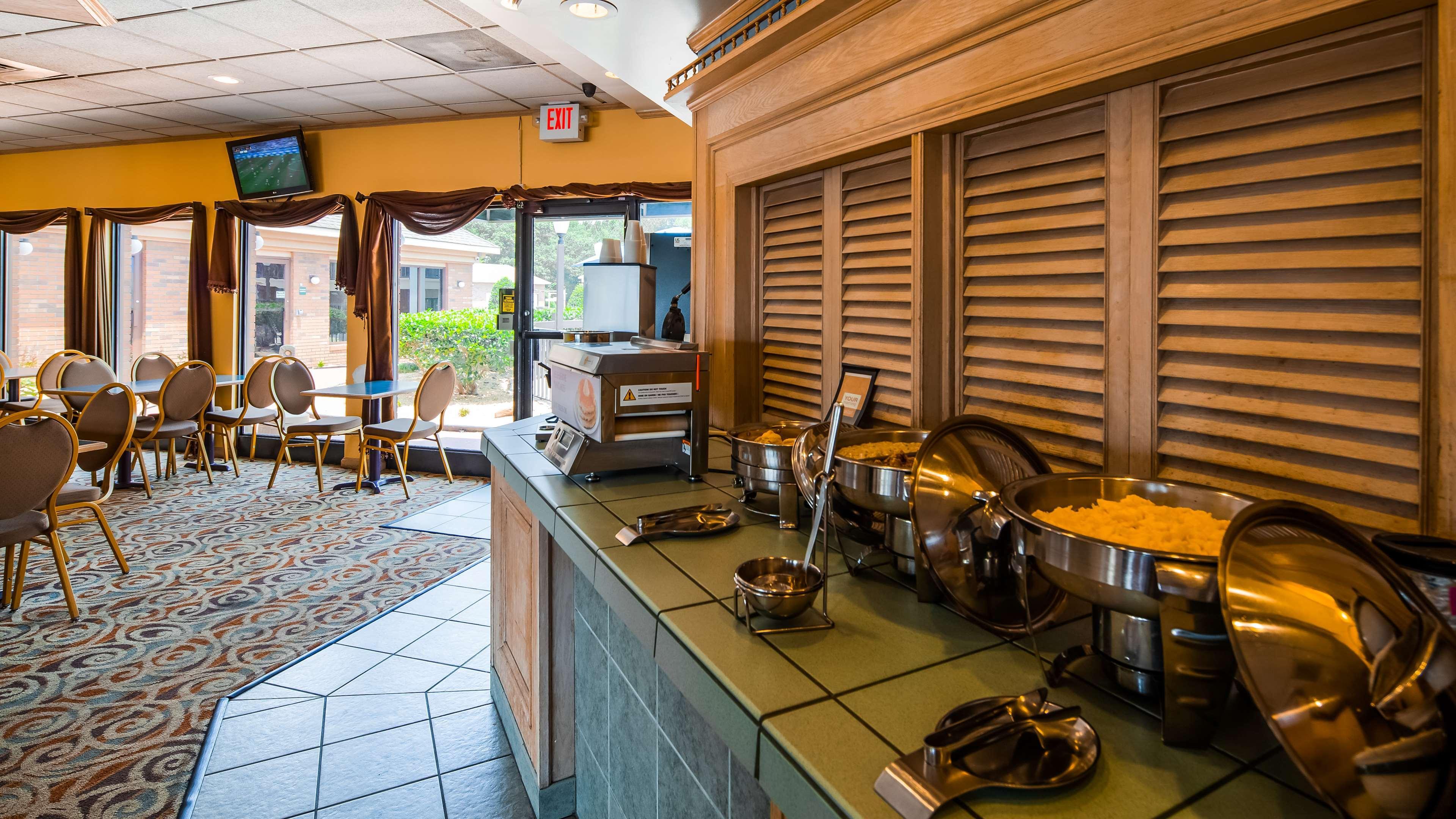 Western Elyon Hotel