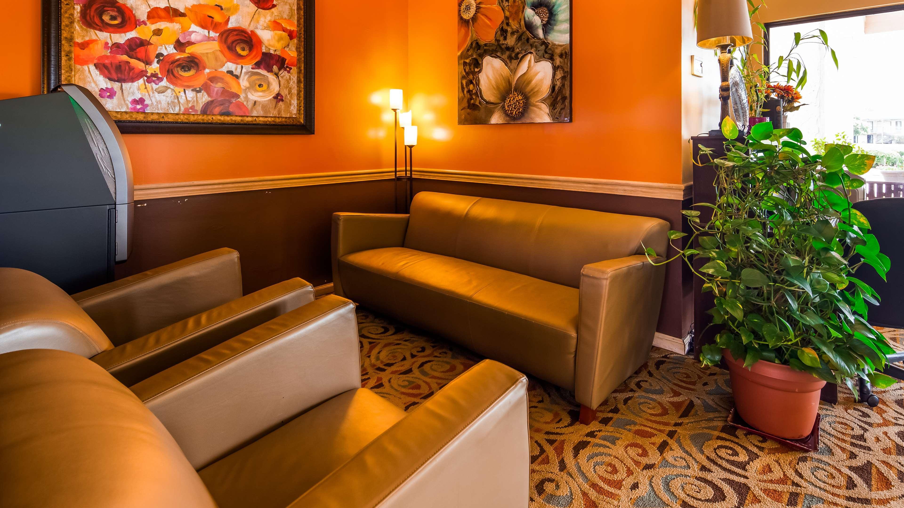 Western Elyon 4* Colombo