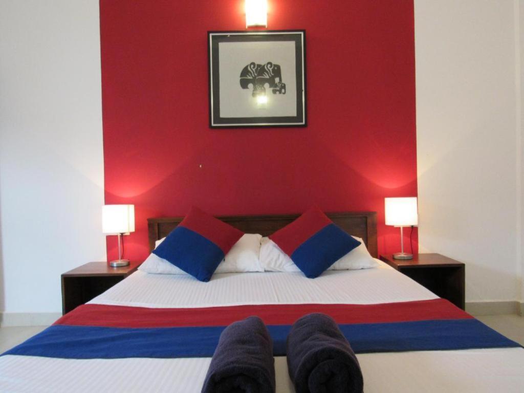 The Transit 64 Bed & Breakfast *