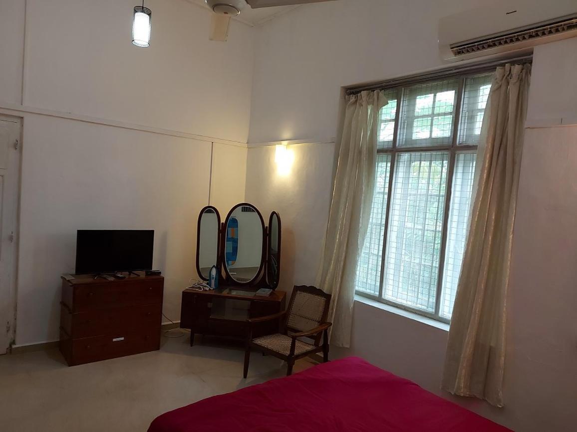 1 Bedroom Claessen Place Annex *