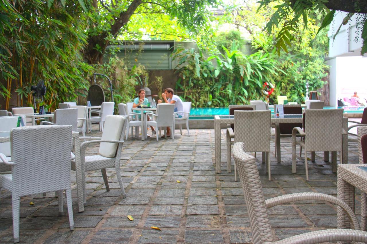 Hotel Court & 4*