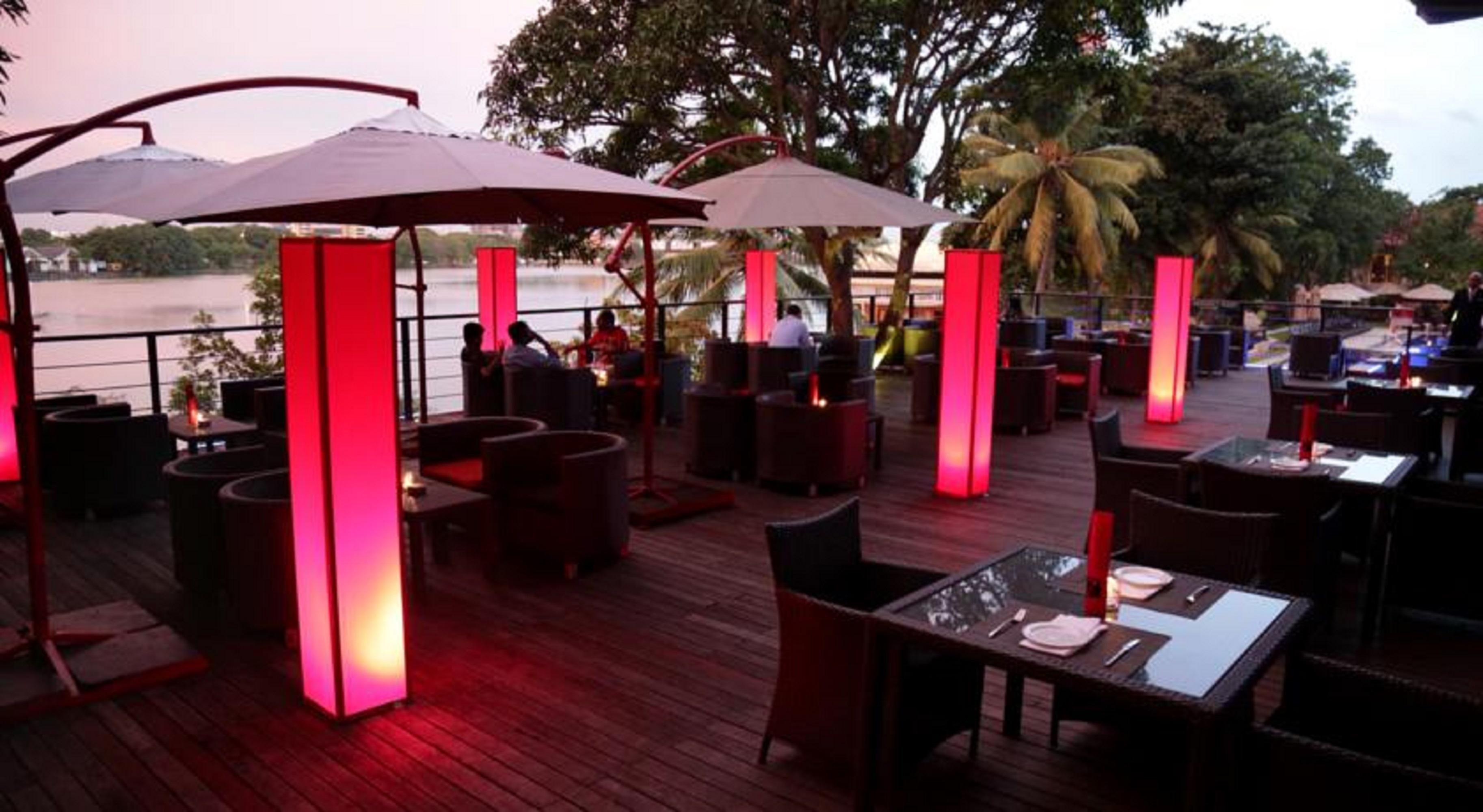 Hotel Cinnamon Lakeside 5*