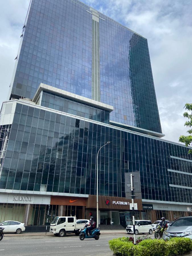 Platinum 1 Colombo