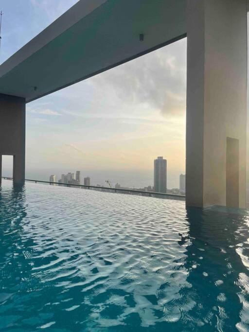Luna Tower Luxury