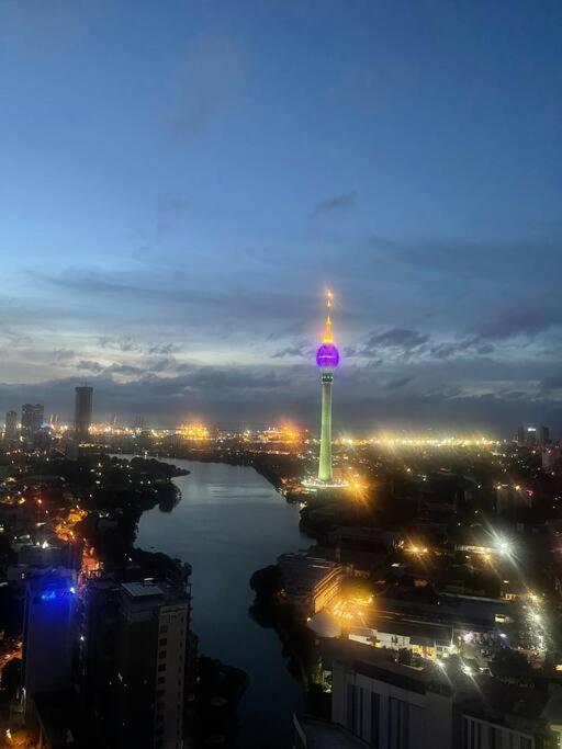 Luna Tower Luxury