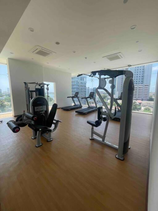 Luna Tower Luxury