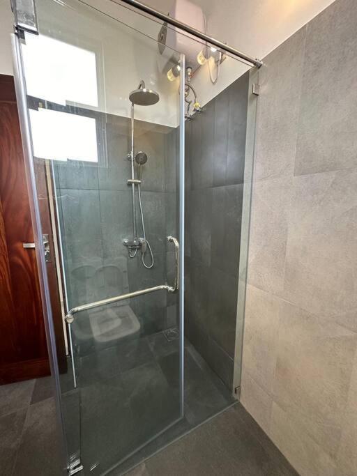 Luxury 3 Bed Flat In 7 Apartment