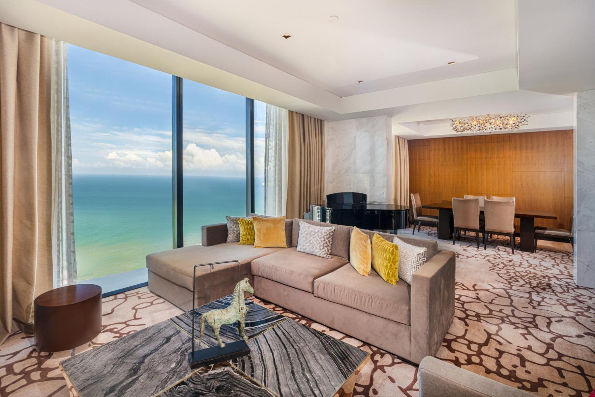 Nh Collection Hotel