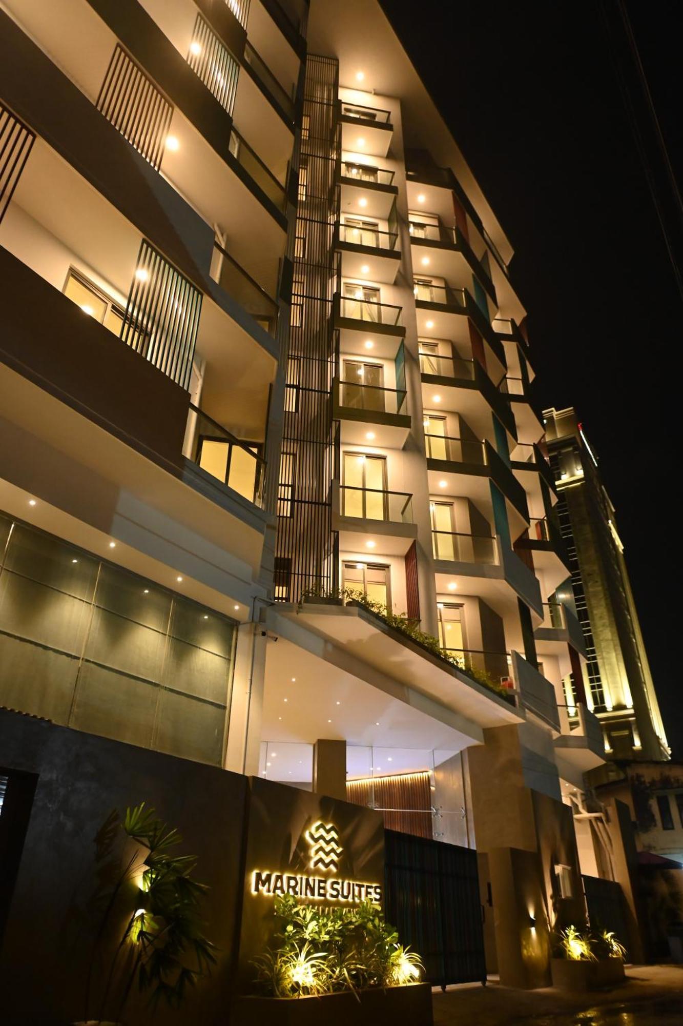 Marine Apartment *