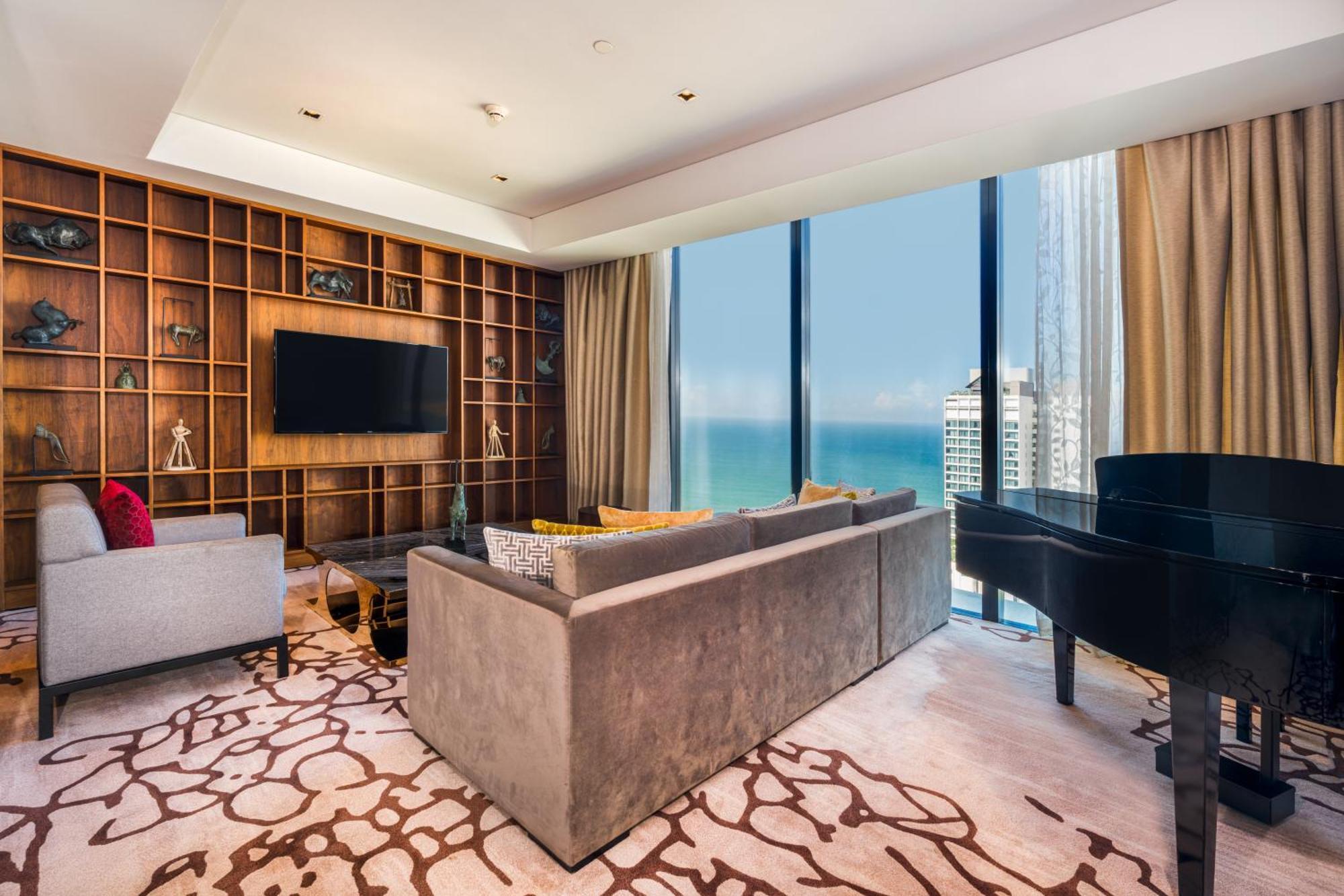 Nh Collection Hotel 5*