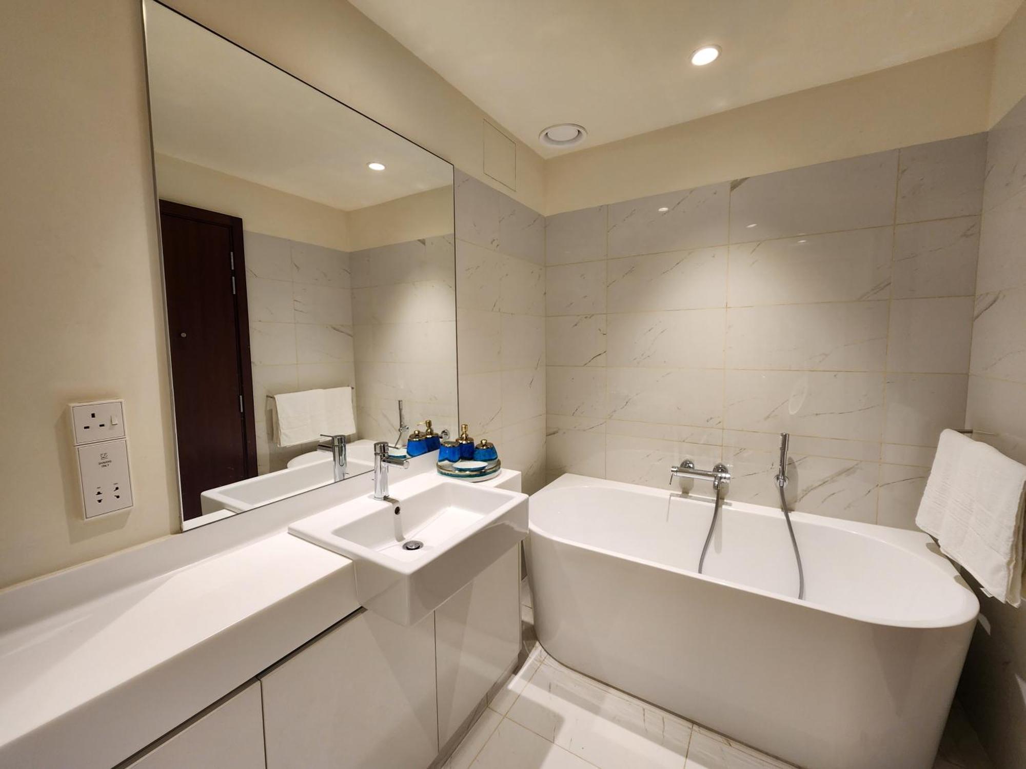 Opulent Comfort Apartment *