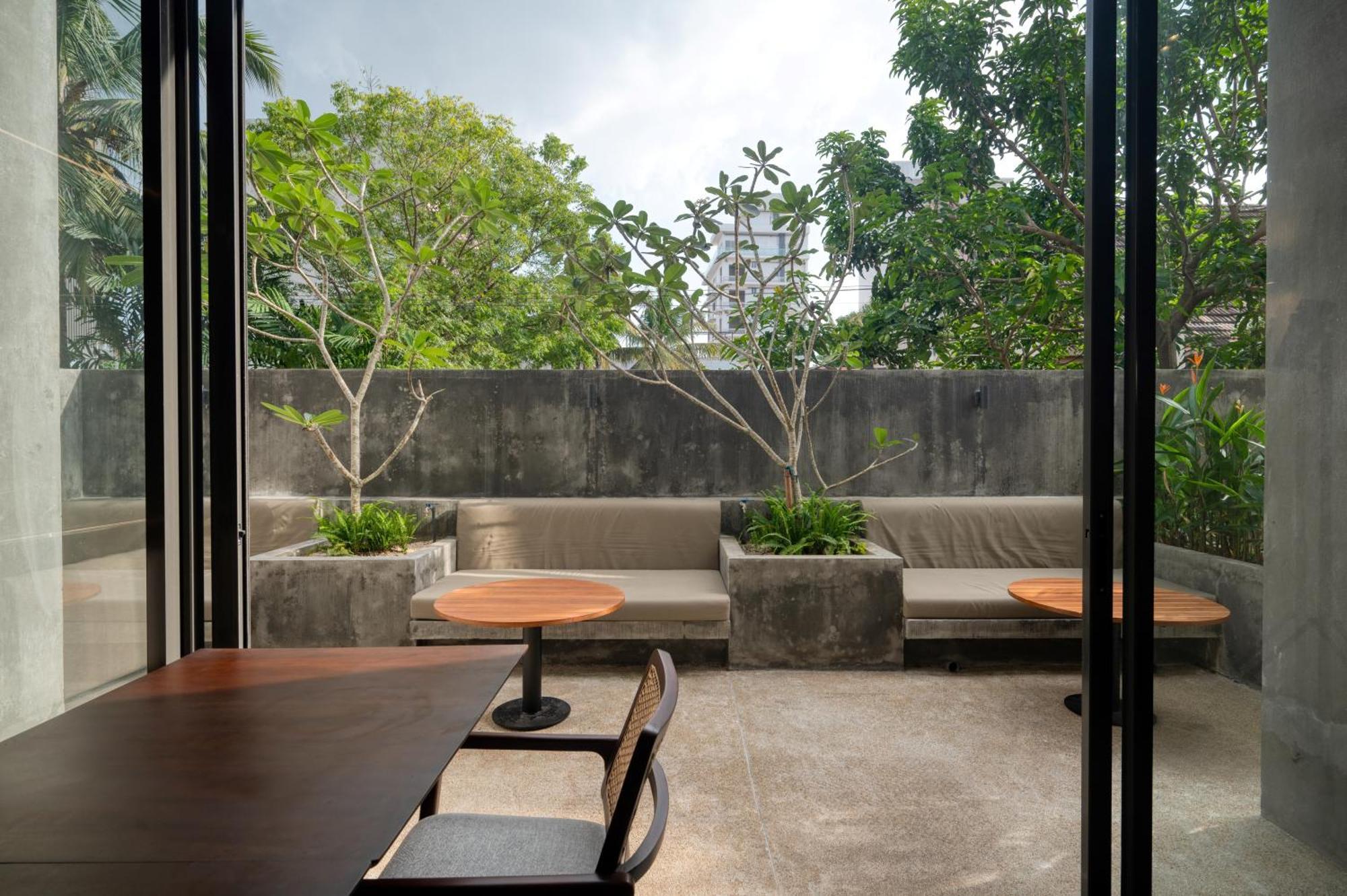 Taprobane House *