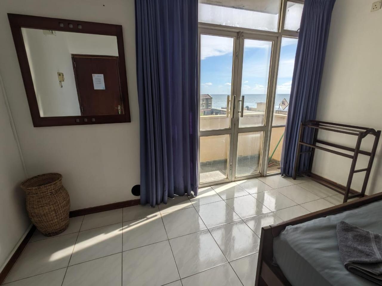 Palmyrah Residencies Hotel Colombo