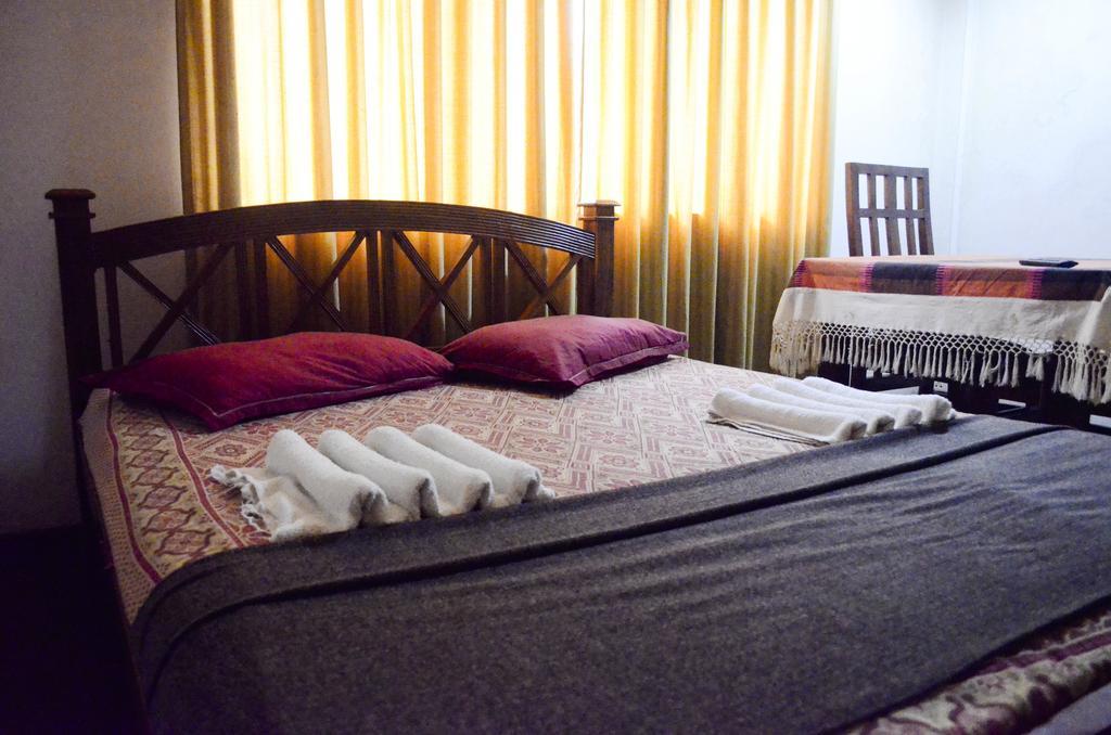 Yoho Mount Waves Hotel Colombo