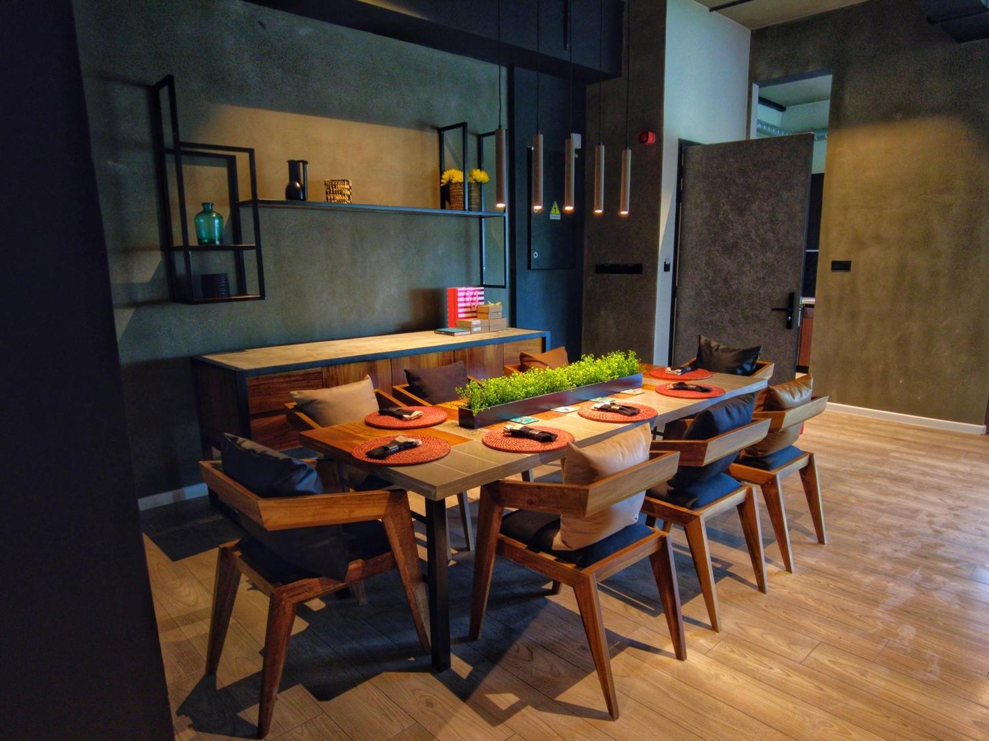 Aparthotel Vaux Park Street - A Collection Of 8 Luxury Lofts *