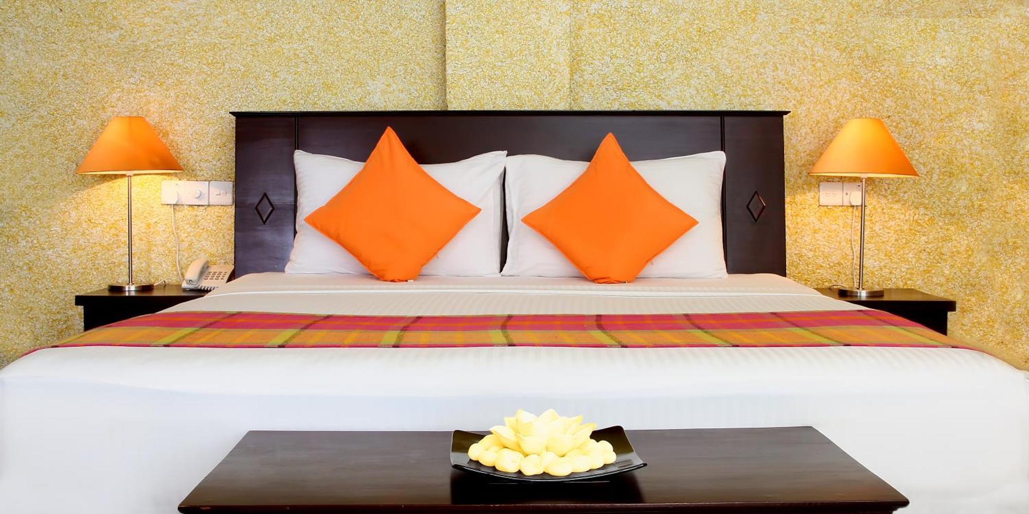 Opulent River Face Hotel Colombo