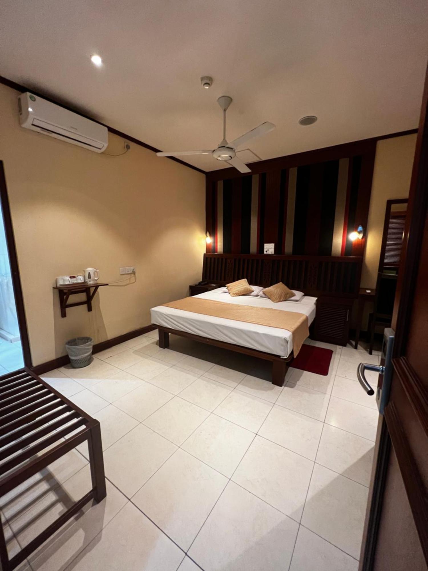 Colombo City Hotels Hotel