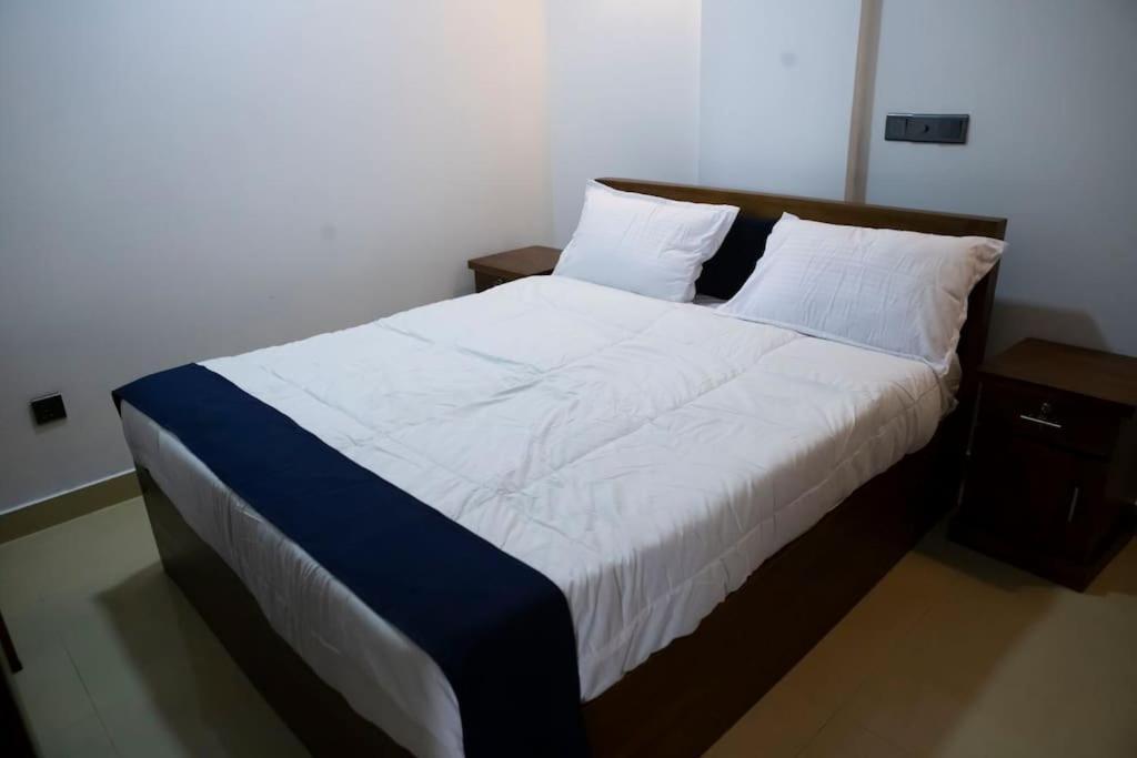 Apartment Golden Residencies - - 3 Bed Colombo
