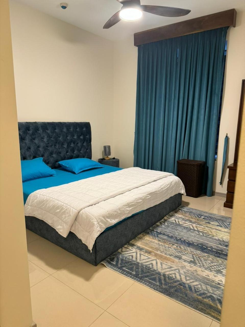 Havelock Apartment *