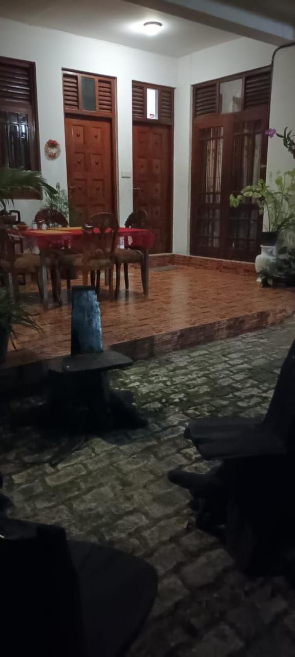 Leisure * Colombo