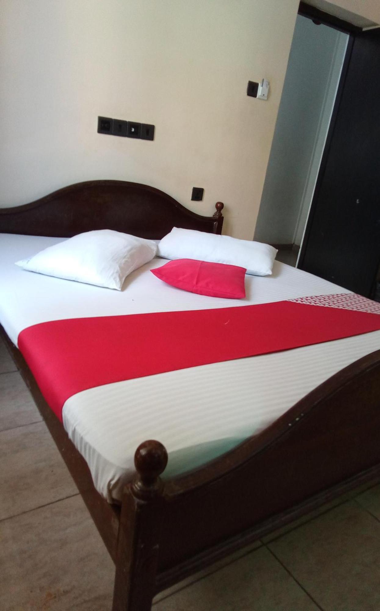 Eestee Rest Hotel 3*