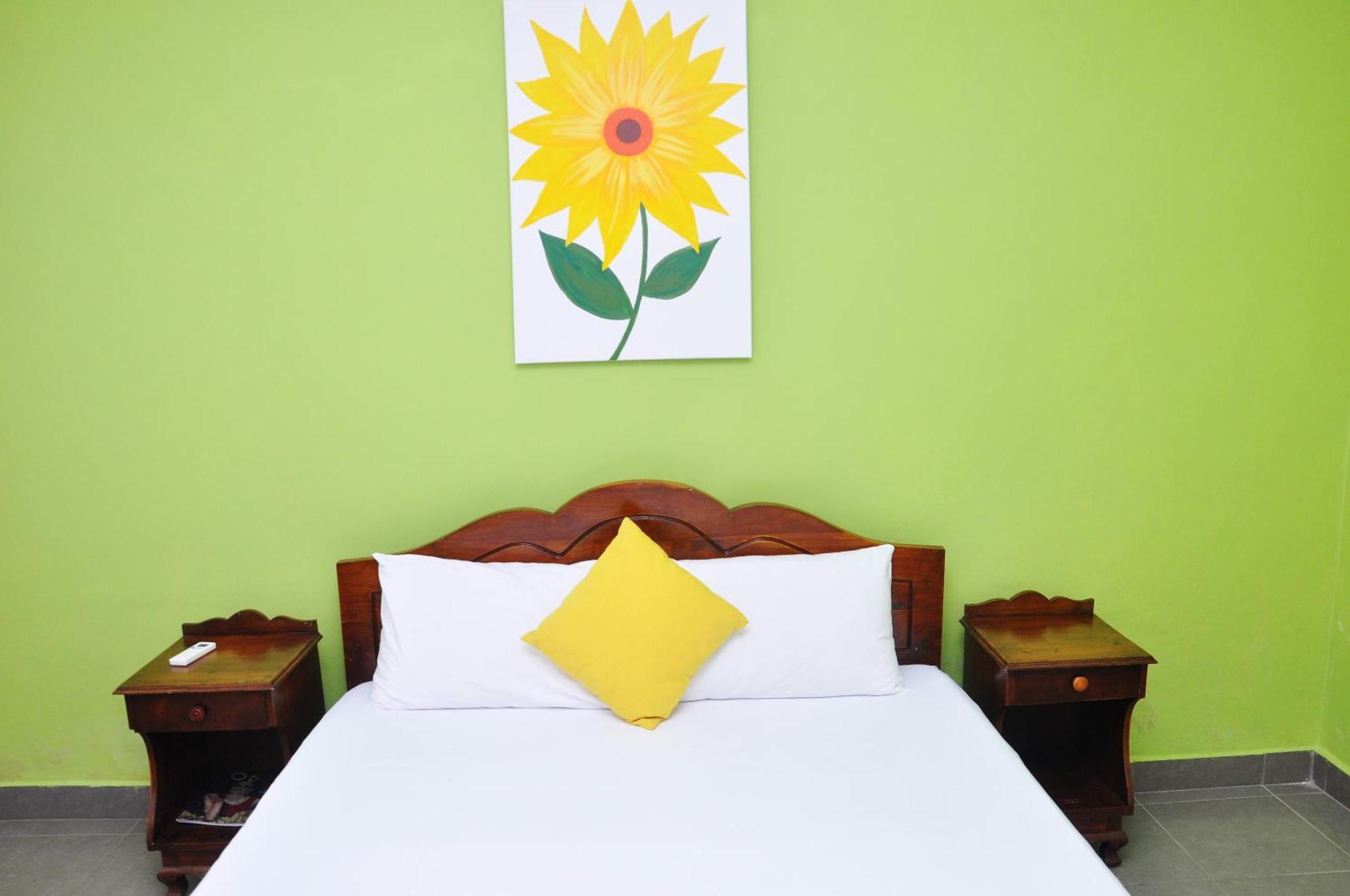 Sea View Hotel 2*